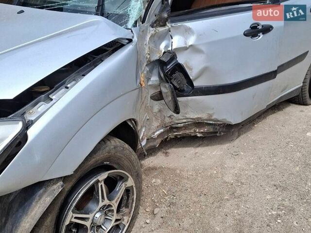 Форд Фокус, об'ємом двигуна 1.8 л та пробігом 360 тис. км за 1000 $, фото 1 на Automoto.ua