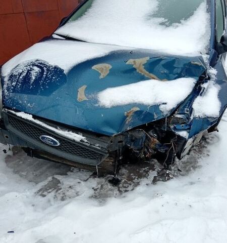 Форд Фокус, объемом двигателя 1.6 л и пробегом 321 тыс. км за 1500 $, фото 1 на Automoto.ua