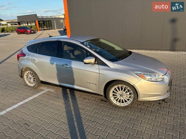 Форд Фокус, об'ємом двигуна 0 л та пробігом 127 тис. км за 6400 $, фото 1 на Automoto.ua