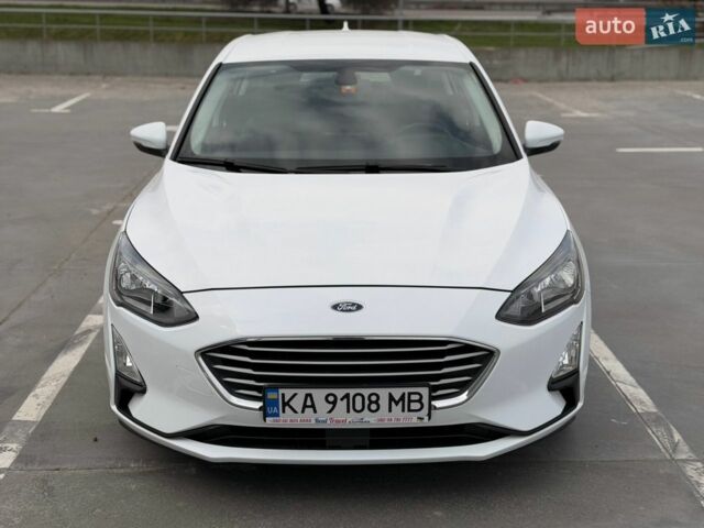 Форд Фокус, объемом двигателя 1.5 л и пробегом 73 тыс. км за 12999 $, фото 1 на Automoto.ua