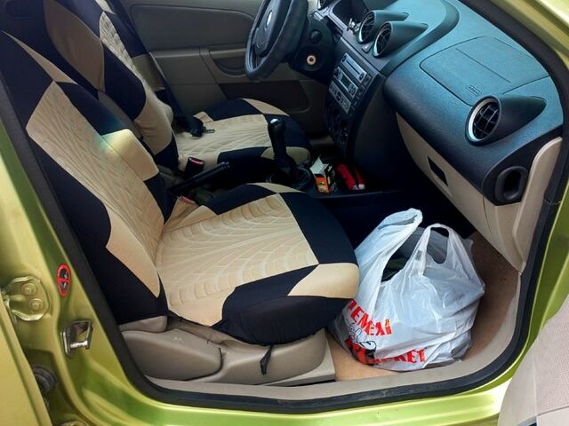 Форд Фокус, об'ємом двигуна 1.3 л та пробігом 315 тис. км за 3000 $, фото 1 на Automoto.ua