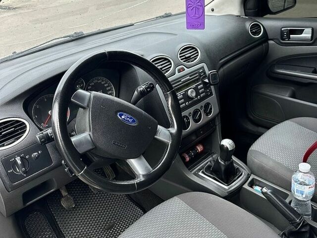 Форд Фокус, объемом двигателя 1.6 л и пробегом 385 тыс. км за 3400 $, фото 1 на Automoto.ua