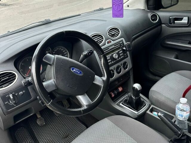 Форд Фокус, объемом двигателя 1.6 л и пробегом 385 тыс. км за 3400 $, фото 1 на Automoto.ua