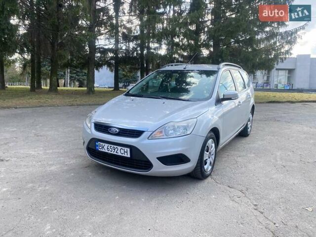 Форд Фокус, объемом двигателя 1.6 л и пробегом 290 тыс. км за 4850 $, фото 1 на Automoto.ua