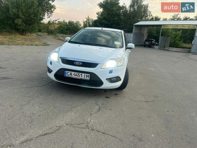 Форд Фокус, объемом двигателя 1.6 л и пробегом 266 тыс. км за 3700 $, фото 1 на Automoto.ua
