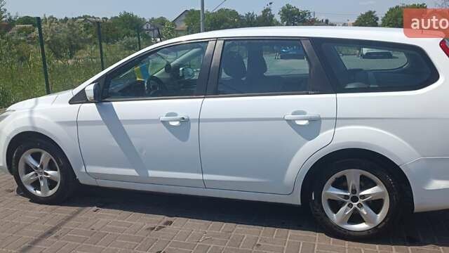 Форд Фокус, объемом двигателя 1.6 л и пробегом 199 тыс. км за 5700 $, фото 1 на Automoto.ua