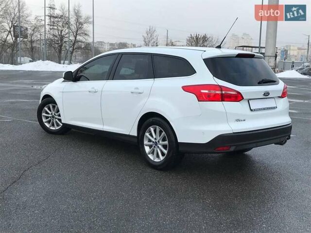 Форд Фокус, об'ємом двигуна 2 л та пробігом 215 тис. км за 9700 $, фото 1 на Automoto.ua