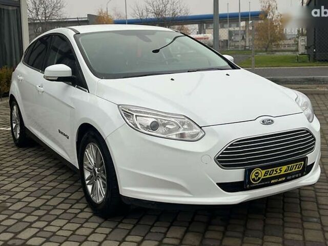 Форд Фокус, объемом двигателя 0 л и пробегом 136 тыс. км за 11800 $, фото 1 на Automoto.ua