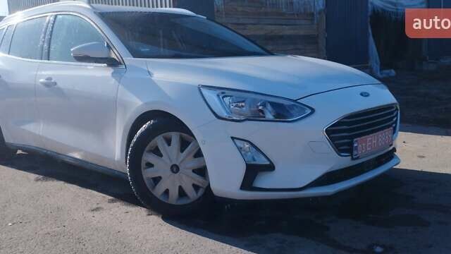 Форд Фокус, объемом двигателя 1.5 л и пробегом 174 тыс. км за 14500 $, фото 1 на Automoto.ua