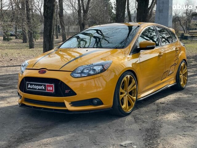 Жовтий Форд Фокус, об'ємом двигуна 2 л та пробігом 114 тис. км за 18790 $, фото 1 на Automoto.ua