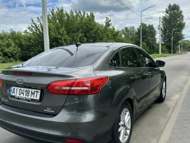 Сірий Форд Фокус, об'ємом двигуна 2 л та пробігом 213 тис. км за 6500 $, фото 1 на Automoto.ua