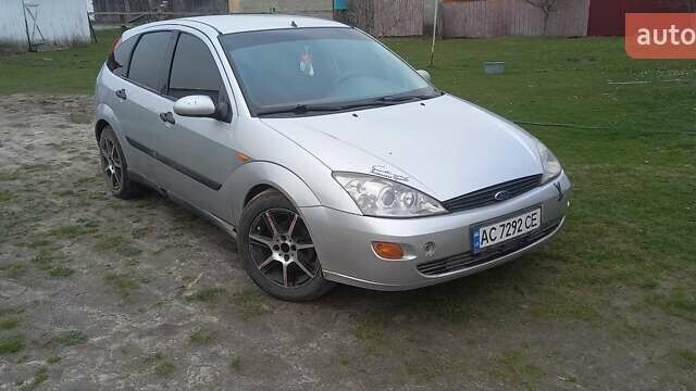 Серый Форд Фокус, объемом двигателя 1.8 л и пробегом 490 тыс. км за 2300 $, фото 1 на Automoto.ua