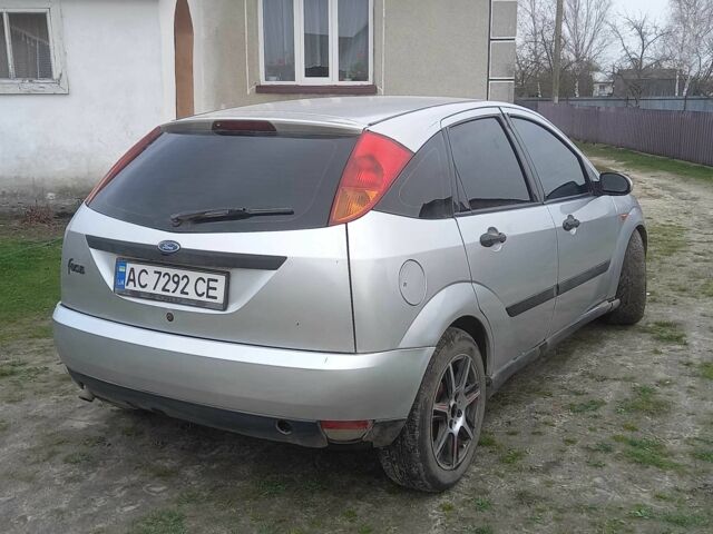 Серый Форд Фокус, объемом двигателя 1.8 л и пробегом 490 тыс. км за 2300 $, фото 1 на Automoto.ua