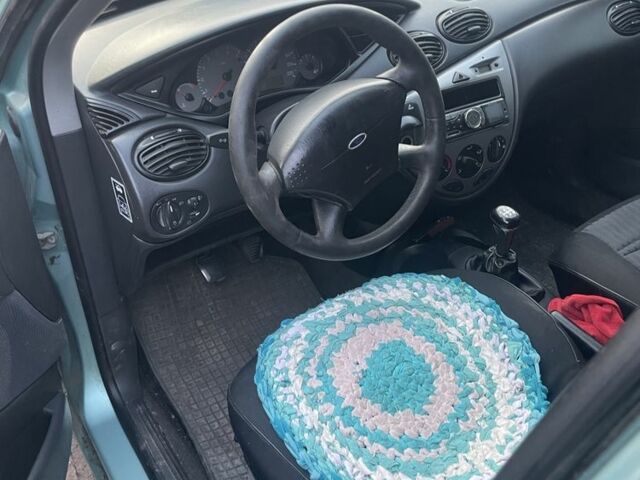 Серый Форд Фокус, объемом двигателя 1.6 л и пробегом 199 тыс. км за 2350 $, фото 1 на Automoto.ua