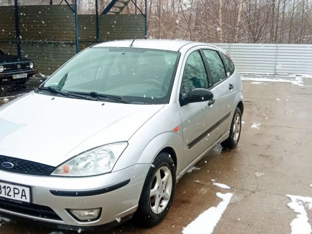 Сірий Форд Фокус, об'ємом двигуна 1.6 л та пробігом 220 тис. км за 2600 $, фото 1 на Automoto.ua
