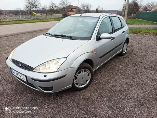 Серый Форд Фокус, объемом двигателя 1.6 л и пробегом 280 тыс. км за 2500 $, фото 1 на Automoto.ua