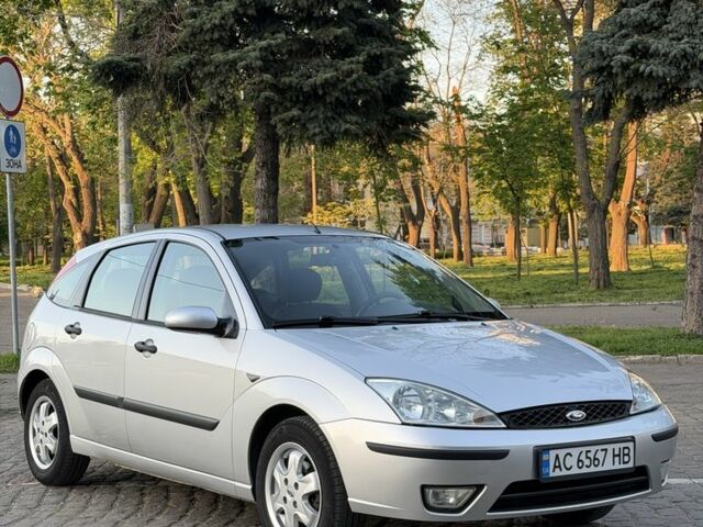 Сірий Форд Фокус, об'ємом двигуна 1.6 л та пробігом 232 тис. км за 3150 $, фото 1 на Automoto.ua