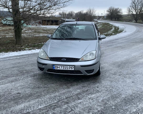 Серый Форд Фокус, объемом двигателя 1.6 л и пробегом 200 тыс. км за 2100 $, фото 1 на Automoto.ua