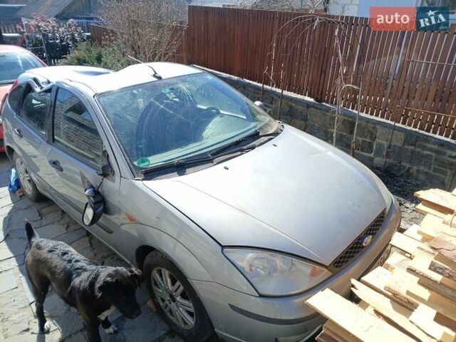 Сірий Форд Фокус, об'ємом двигуна 1.6 л та пробігом 200 тис. км за 1500 $, фото 1 на Automoto.ua