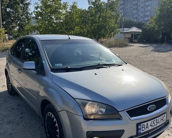 Сірий Форд Фокус, об'ємом двигуна 1.56 л та пробігом 294 тис. км за 4000 $, фото 1 на Automoto.ua