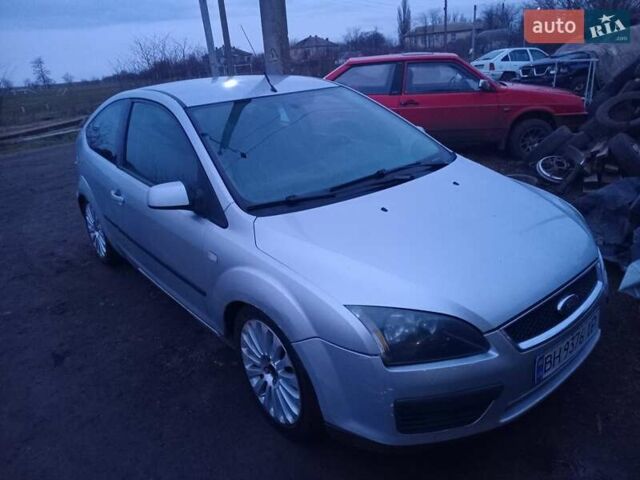 Сірий Форд Фокус, об'ємом двигуна 1.75 л та пробігом 300 тис. км за 2700 $, фото 1 на Automoto.ua