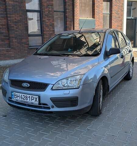 Серый Форд Фокус, объемом двигателя 1.6 л и пробегом 230 тыс. км за 4700 $, фото 1 на Automoto.ua