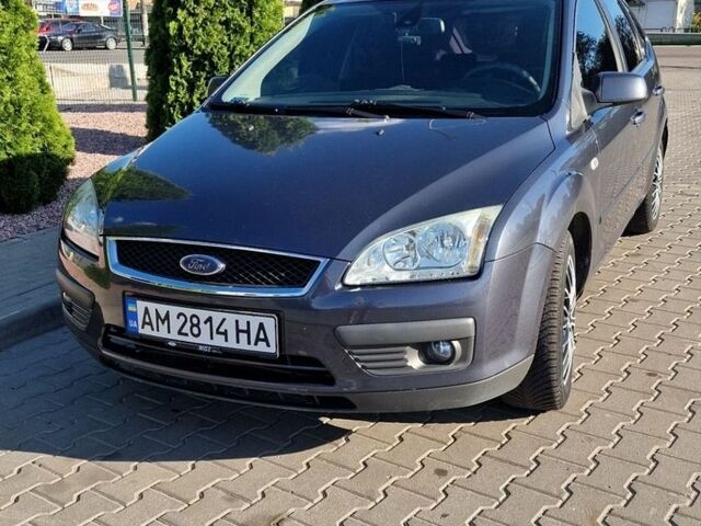 Сірий Форд Фокус, об'ємом двигуна 1.6 л та пробігом 233 тис. км за 4200 $, фото 1 на Automoto.ua