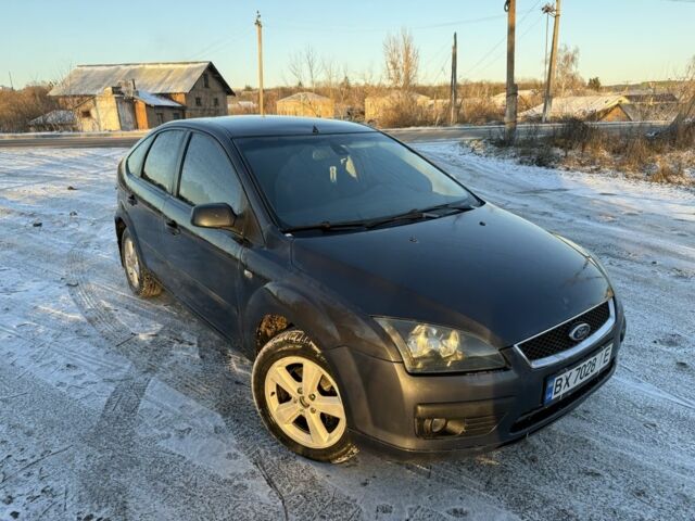 Сірий Форд Фокус, об'ємом двигуна 1.6 л та пробігом 320 тис. км за 3550 $, фото 1 на Automoto.ua