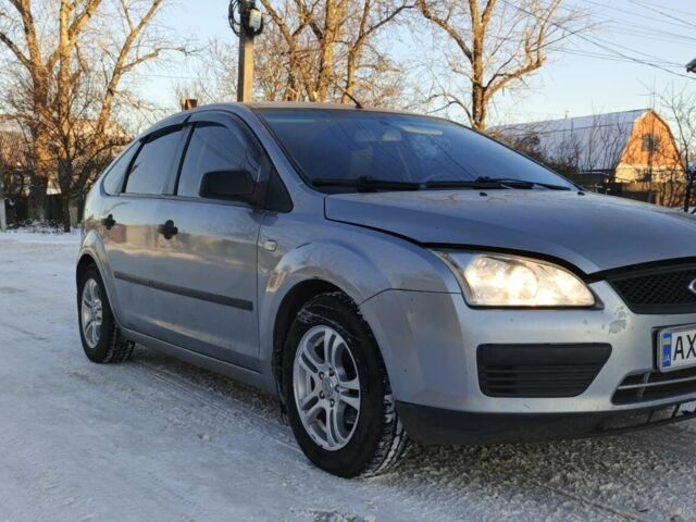 Сірий Форд Фокус, об'ємом двигуна 1.4 л та пробігом 257 тис. км за 4500 $, фото 1 на Automoto.ua