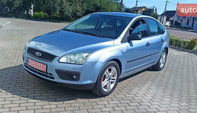 Серый Форд Фокус, объемом двигателя 1.6 л и пробегом 228 тыс. км за 4650 $, фото 1 на Automoto.ua