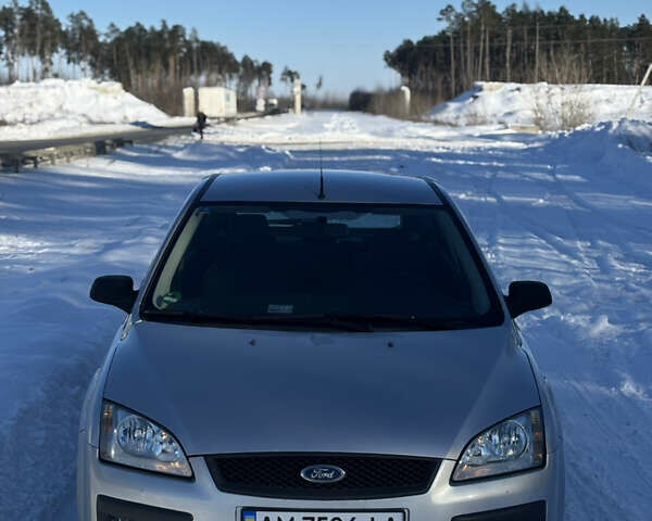 Сірий Форд Фокус, об'ємом двигуна 1.56 л та пробігом 194 тис. км за 4000 $, фото 1 на Automoto.ua