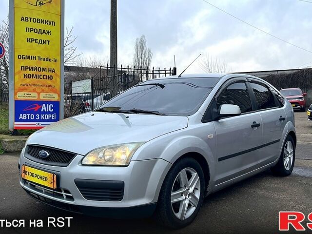 Сірий Форд Фокус, об'ємом двигуна 1.6 л та пробігом 303 тис. км за 4500 $, фото 1 на Automoto.ua