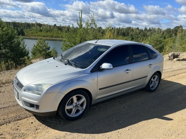 Серый Форд Фокус, объемом двигателя 1.6 л и пробегом 234 тыс. км за 4600 $, фото 1 на Automoto.ua