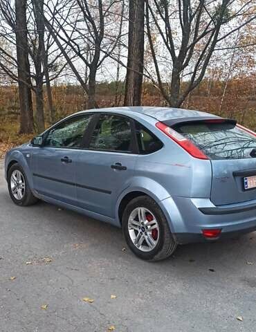 Сірий Форд Фокус, об'ємом двигуна 1.6 л та пробігом 228 тис. км за 4450 $, фото 1 на Automoto.ua