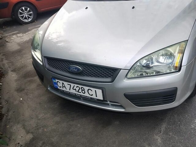 Сірий Форд Фокус, об'ємом двигуна 1.6 л та пробігом 260 тис. км за 3900 $, фото 1 на Automoto.ua