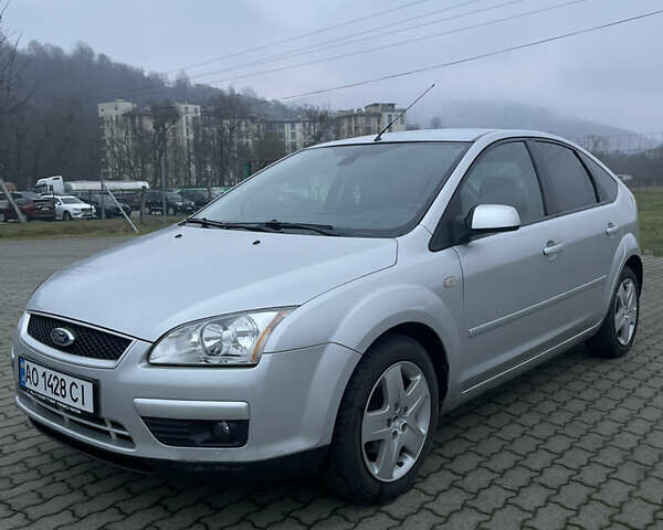 Сірий Форд Фокус, об'ємом двигуна 1.6 л та пробігом 199 тис. км за 4500 $, фото 1 на Automoto.ua