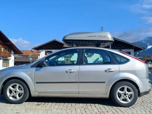 Сірий Форд Фокус, об'ємом двигуна 1.6 л та пробігом 360 тис. км за 4000 $, фото 1 на Automoto.ua