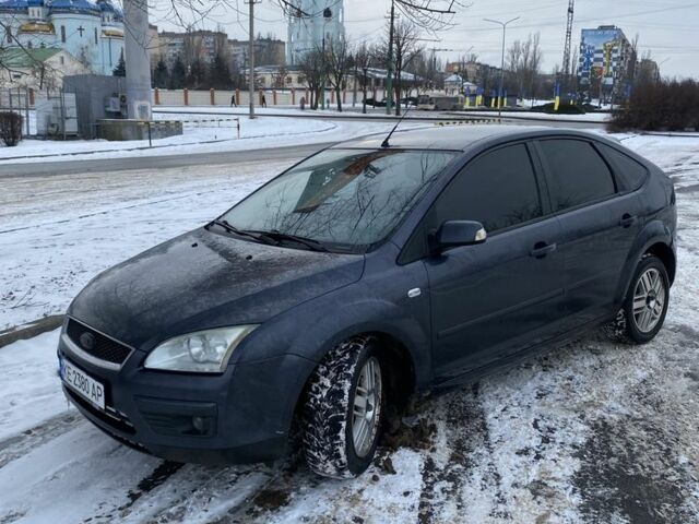 Серый Форд Фокус, объемом двигателя 1.6 л и пробегом 240 тыс. км за 3200 $, фото 1 на Automoto.ua