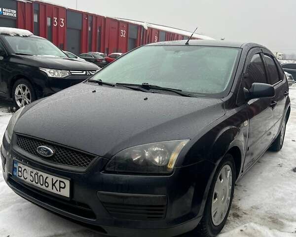 Серый Форд Фокус, объемом двигателя 1.6 л и пробегом 374 тыс. км за 4000 $, фото 1 на Automoto.ua