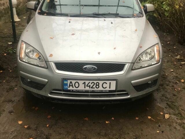 Серый Форд Фокус, объемом двигателя 1.6 л и пробегом 198 тыс. км за 3500 $, фото 1 на Automoto.ua