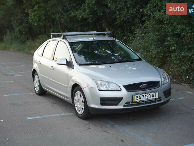 Форд Фокус 2007 в Киеве на Automoto.ua Серый Форд Фокус, объемом двигателя 1.6 л и пробегом 248 тыс. км за 4500 $, фото 1 на Automoto.ua