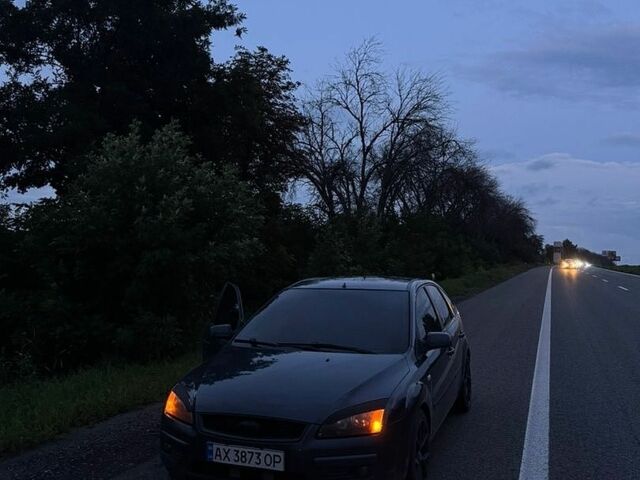 Сірий Форд Фокус, об'ємом двигуна 1.8 л та пробігом 229 тис. км за 4800 $, фото 1 на Automoto.ua