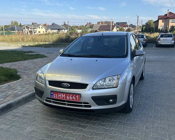 Сірий Форд Фокус, об'ємом двигуна 0 л та пробігом 188 тис. км за 4950 $, фото 1 на Automoto.ua