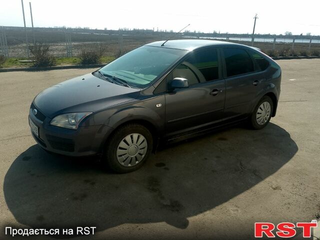 Сірий Форд Фокус, об'ємом двигуна 1.6 л та пробігом 218 тис. км за 4500 $, фото 1 на Automoto.ua