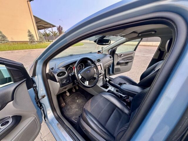 Сірий Форд Фокус, об'ємом двигуна 1.6 л та пробігом 1 тис. км за 5815 $, фото 1 на Automoto.ua