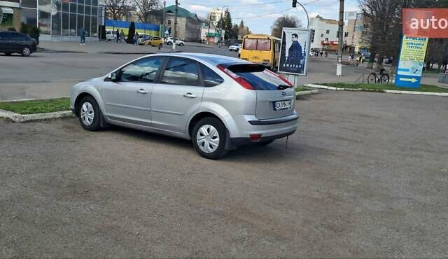 Форд Фокус 2007 в Смеле на Automoto.ua Серый Форд Фокус, объемом двигателя 1.6 л и пробегом 195 тыс. км за 5200 $, фото 1 на Automoto.ua