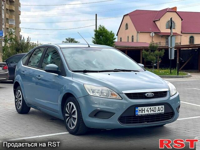 Сірий Форд Фокус, об'ємом двигуна 1.6 л та пробігом 255 тис. км за 4800 $, фото 1 на Automoto.ua