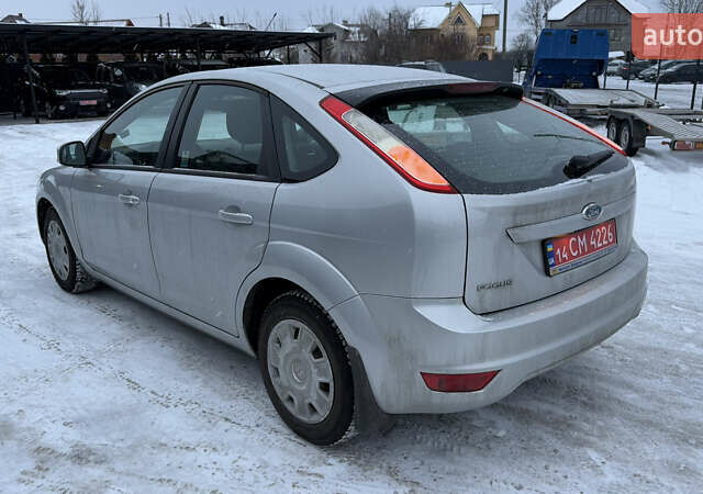 Серый Форд Фокус, объемом двигателя 1.6 л и пробегом 178 тыс. км за 4999 $, фото 1 на Automoto.ua