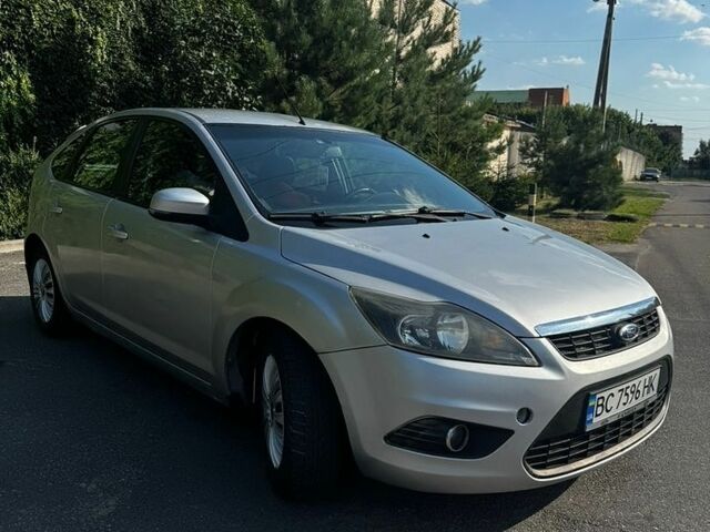 Сірий Форд Фокус, об'ємом двигуна 1.6 л та пробігом 270 тис. км за 3999 $, фото 1 на Automoto.ua