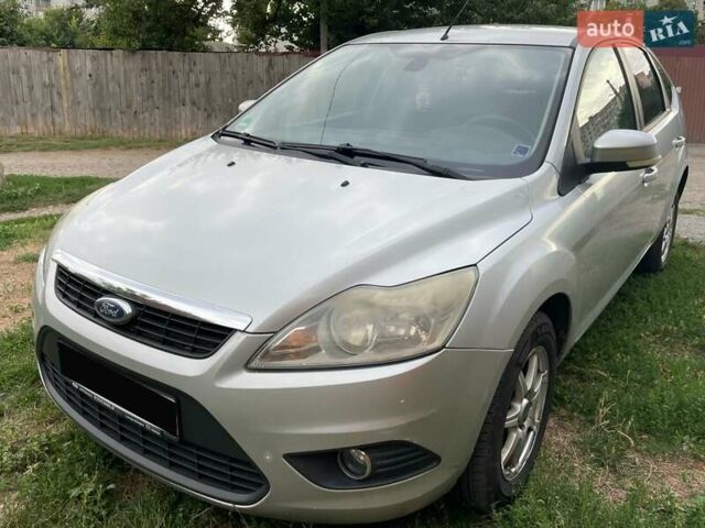 Серый Форд Фокус, объемом двигателя 1.56 л и пробегом 275 тыс. км за 5506 $, фото 1 на Automoto.ua